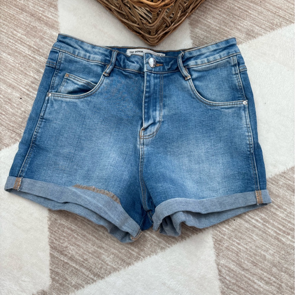 Zara women’s size 4 shorts